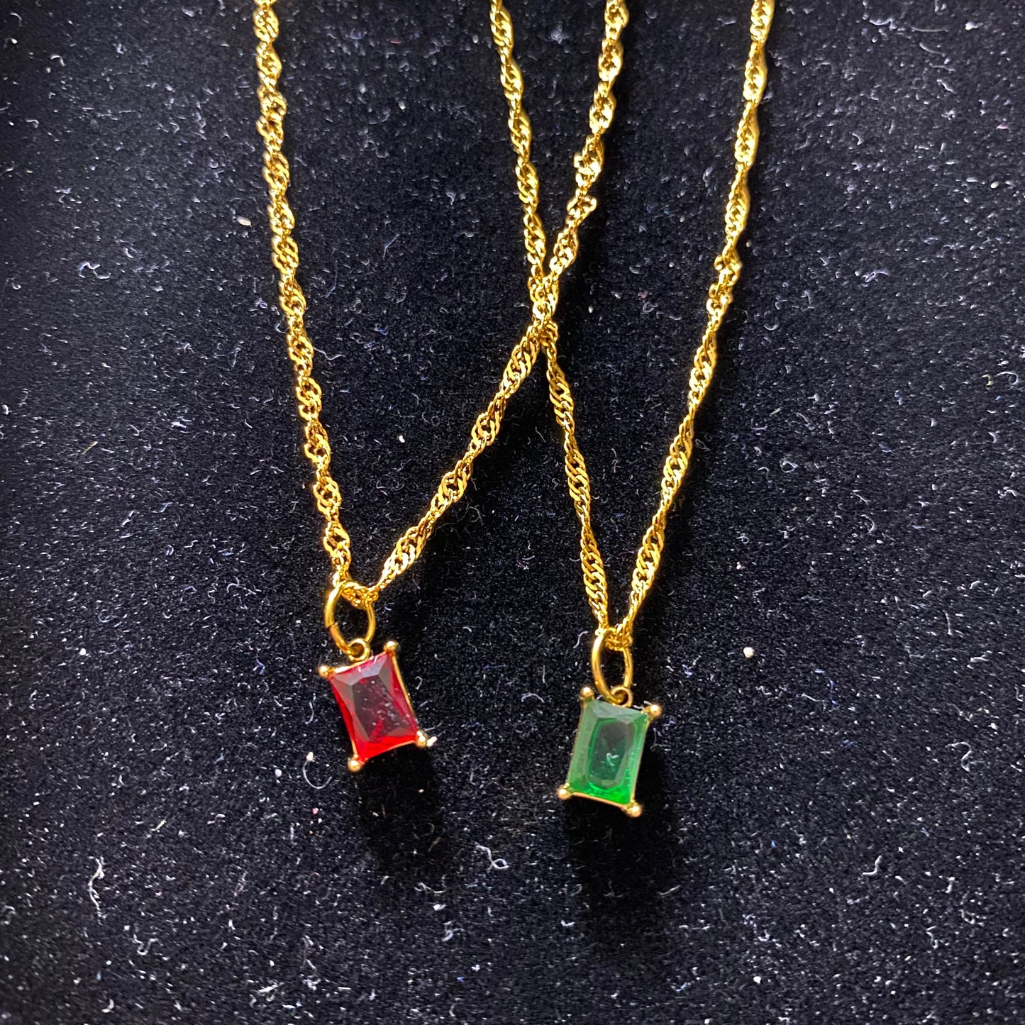 BJ TINY STONE PENDANT