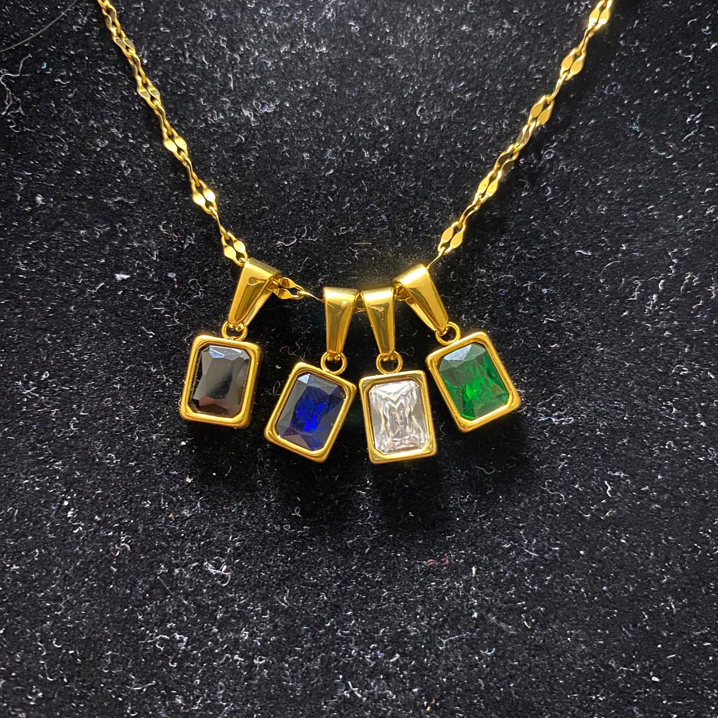 BJ TINY STONE PENDANT